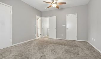 70 Montoya Dr 70, Branford, CT 06405