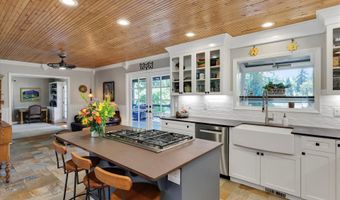 11800 S CARUS Rd, Oregon City, OR 97045