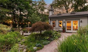 107 Spring Grove Rd, Glocester, RI 02814