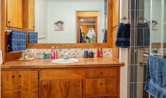 1820 Clare Dr, Alice, TX 78332