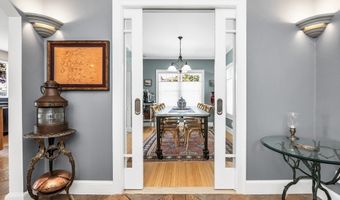 33 Crescent Ave, Beverly, MA 01915