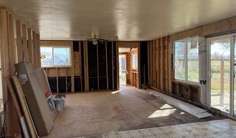 6 Corbett Rd, Cody, WY 82414