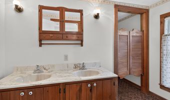 1123 N Clark St, Albion, MI 49224