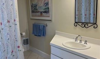 611 Wolcott Ave, Middletown, RI 02842