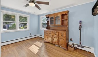 165 Salem Ave, Cranston, RI 02920