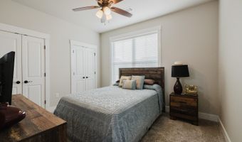 7424 Northwood Dr, Benton, AR 72019