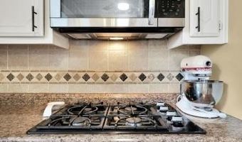 1601 Oxford Dr, Altus, OK 73521