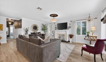 11 Inwood Pl, Aberdeen, NJ 07747
