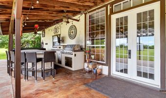 2112 N County Road 810, Alvarado, TX 76009