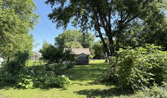 134 W Lee St, Aurora, MO 65605