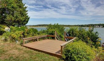 115 Beavertail Rd, Jamestown, RI 02835