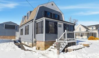 11 Boylston St, Acushnet, MA 02743