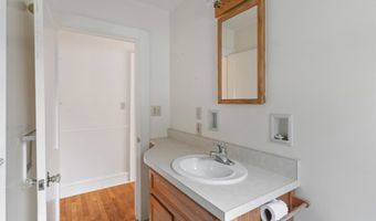 37 Bilodeau Ct, Burlington, VT 05401