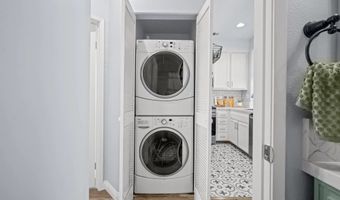 6008 Paseo Salinero, Carlsbad, CA 92009