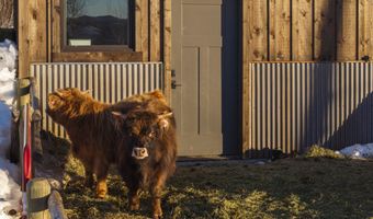 785 STRAWBERRY HILLS Dr, Bedford, WY 83112