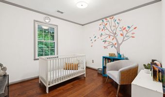 4606 HOLBORN Ave, Annandale, VA 22003