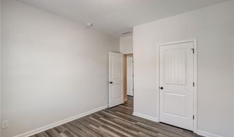 544 Oakside Pl, Acworth, GA 30102