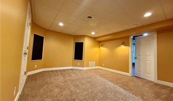 126 Saint Andrews Dr, Horseheads, NY 14845