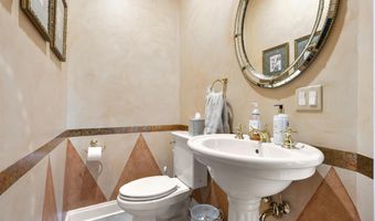 12 Logans Way, Danbury, CT 06811