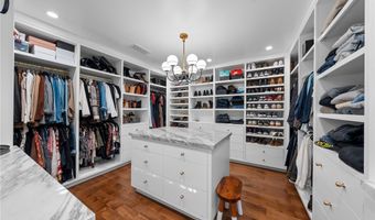 16206 Morrison St, Encino, CA 91436