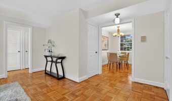 2736 ORDWAY St NW 3, Washington, DC 20008