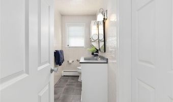 18 STARFISH Dr, Narragansett, RI 02882