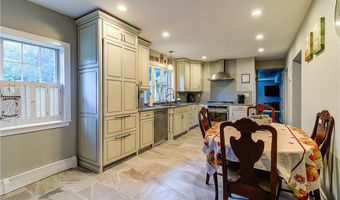 231 Shady Valley Rd, Coventry, RI 02816