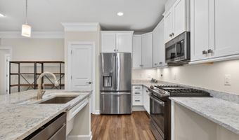 6101 FAIRVIEW FARM Dr 207, Alexandria, VA 22315