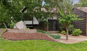 8312 140th Street Ct, Apple Valley, MN 55124
