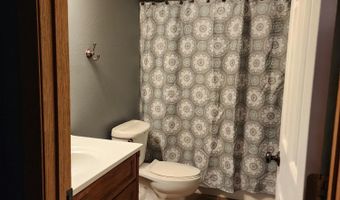21306 Lawrence 2074, Ash Grove, MO 65604