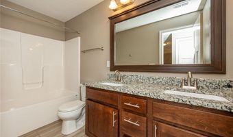 506 NW Ridgeline Dr, Ankeny, IA 50023
