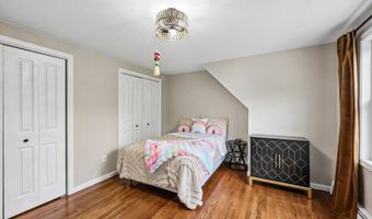 14 Cedrus Ct, Branford, CT 06405