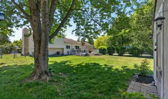 1000 Timberwood Ln, Algonquin, IL 60102