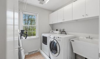 9036 Audubon Dr, Adams Twp., PA 15044
