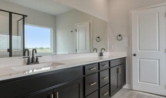 222 Brood Dr, Adkins, TX 78101