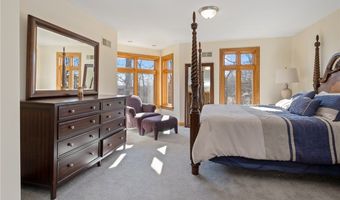 1653 Chapel Ridge Ln, Adams Twp., PA 16046