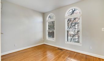 2505 GADSBY Pl, Alexandria, VA 22311