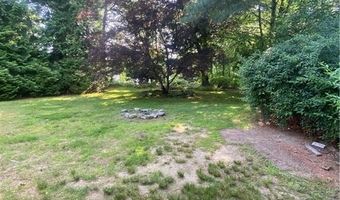 7 Brown Ave, Johnston, RI 02919
