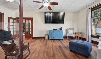 107 W High St, Ashley, OH 43003
