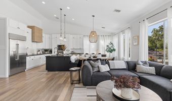 1465 W ISLAND Cir, Chandler, AZ 85248
