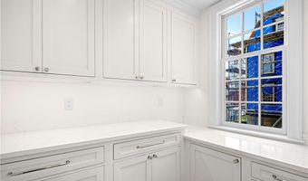 75 Bridge St, Newport, RI 02840