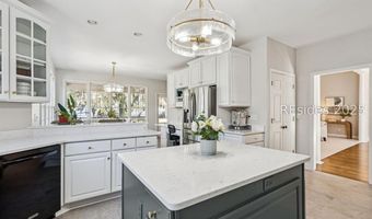 210 Old Plantation Dr, Beaufort, SC 29907