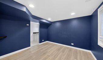 1141 Stonegate Rd, Algonquin, IL 60102