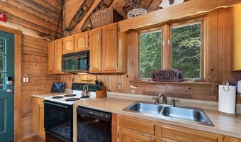 78 Hazen Rd, Bethlehem, NH 03574
