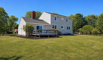 3 Pinetop Rd, Barrington, RI 02806