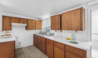 1610- A KINOOLE St, Hilo, HI 96720