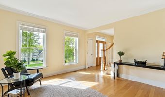 64 Warren Gln, Burlington, CT 06013