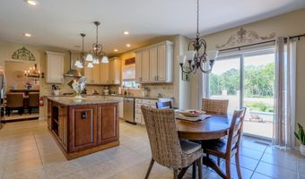 24 Orsaf Ln, Bayville, NJ 08721