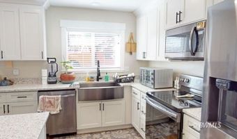 1107 E Old Glory Way, Big Water, UT 84741