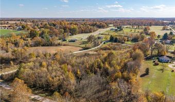 329 E Cutshall Rd, Austin, IN 47102